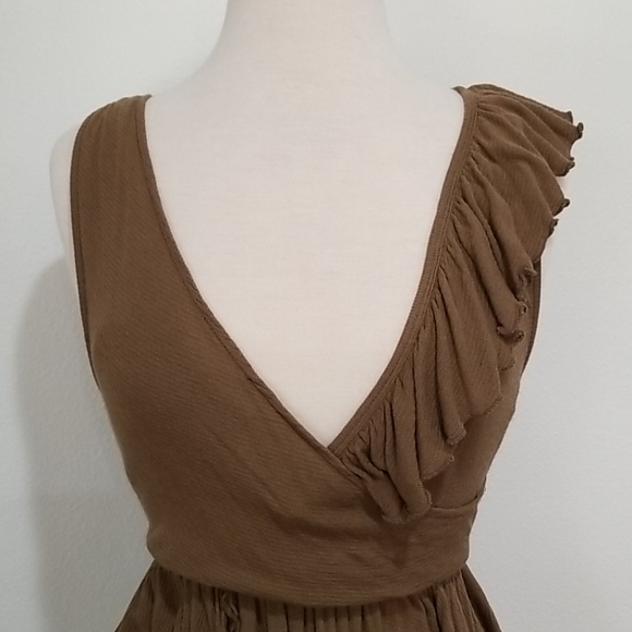 💕Free People Ruffle Tank Top💕 - Picture 3 of 9